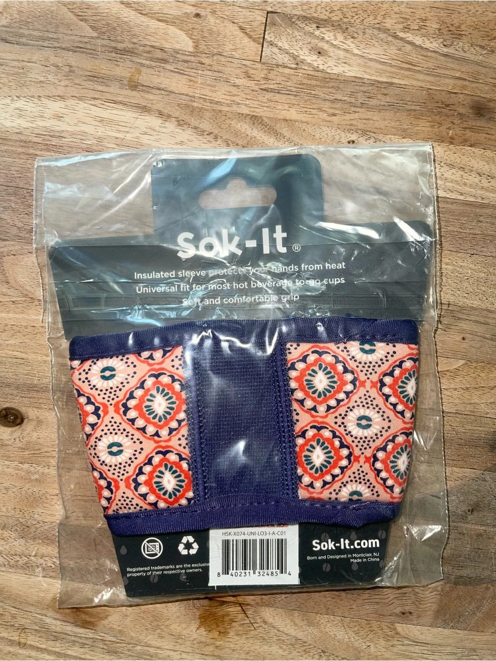 Sok It Paisley Insulating Beverage Sleeve | Brand New- Still Wrapped